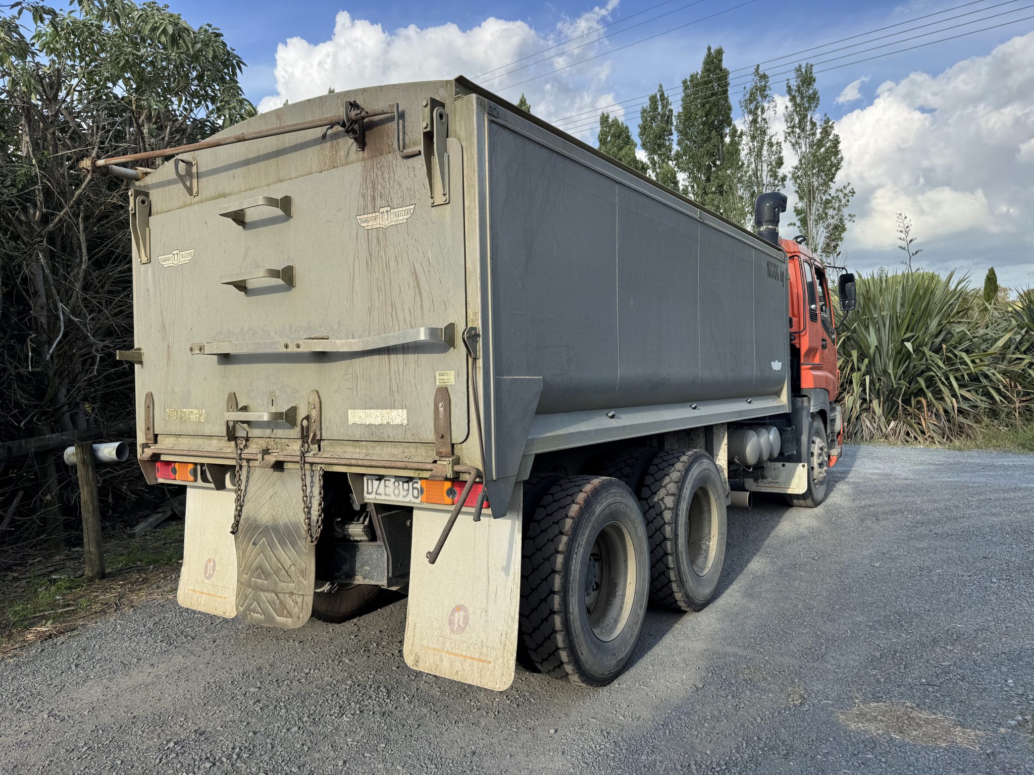 2007 Isuzu EXZ460 6x4 Alloy Tipper - Image 5