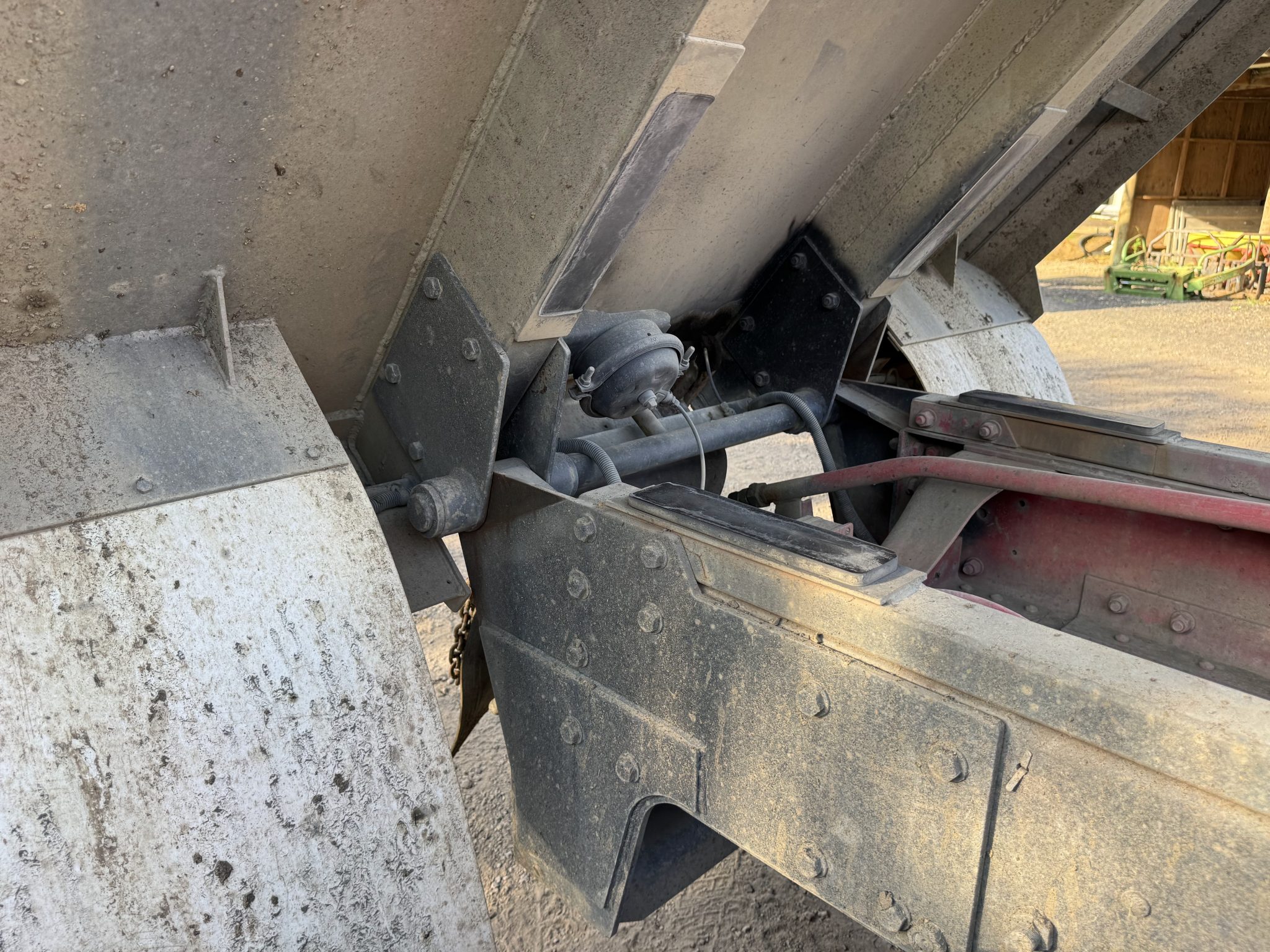 2007 Isuzu EXZ460 6x4 Alloy Tipper - Image 9