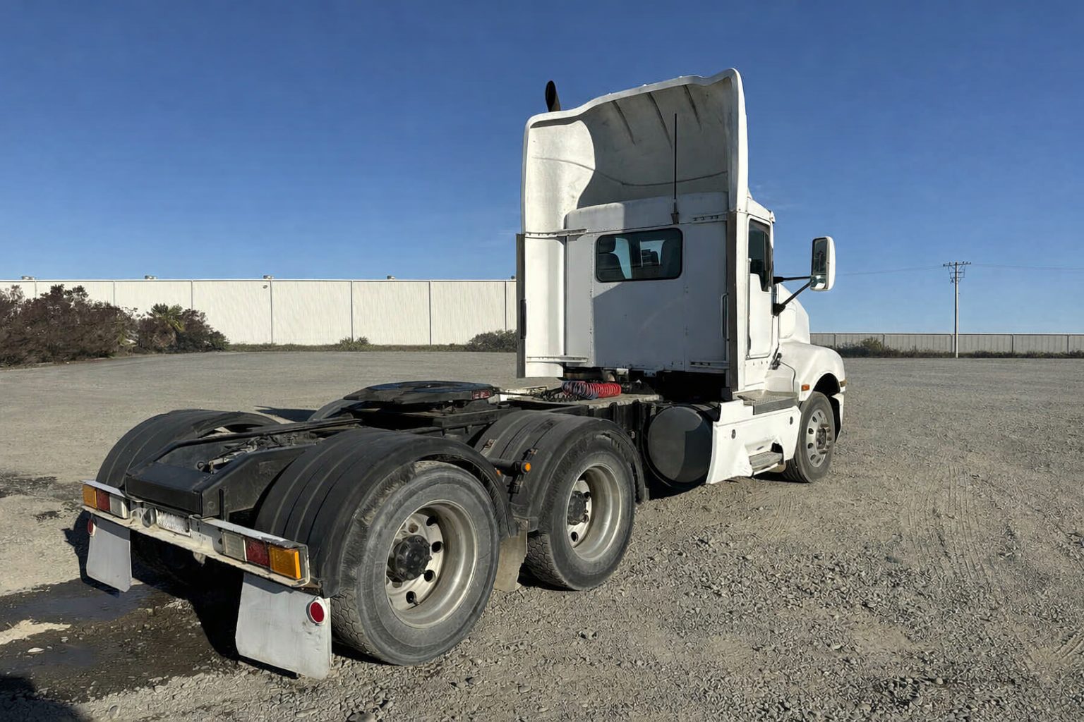 2006 Kenworth T404 6x4 Tractor Unit - Image 5
