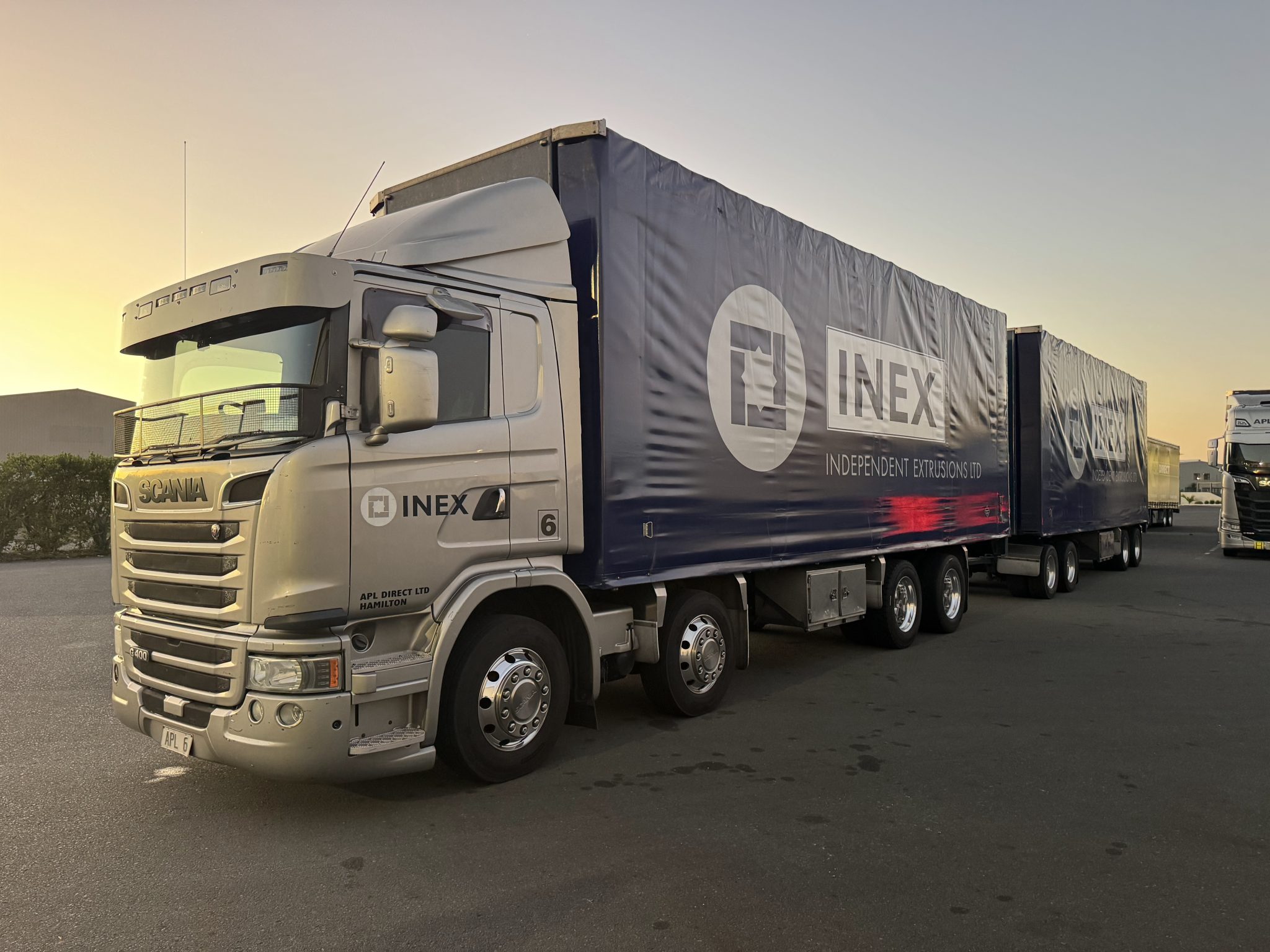 2015 Scania G400 Sliding Curtainsider - Image 3
