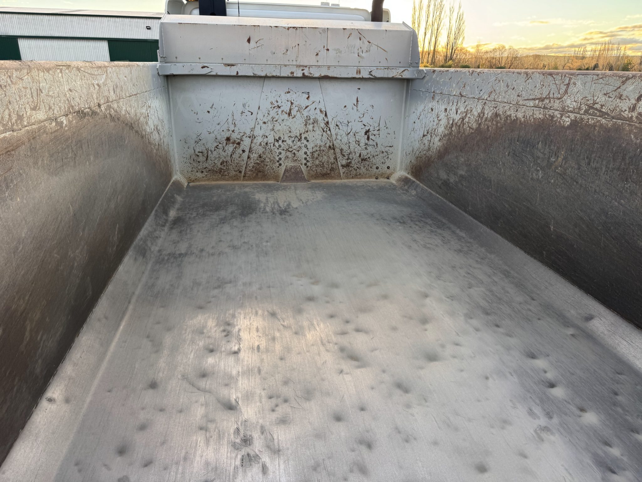 2019 DAF CF85 Steel Bathtub - Image 7
