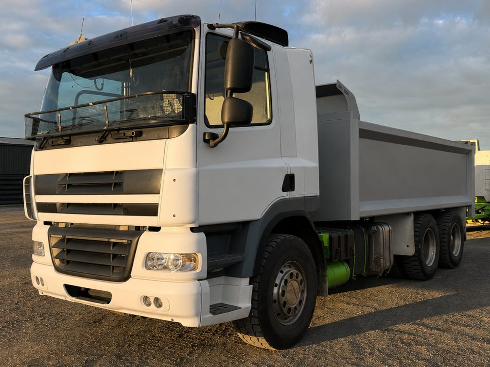 2019 DAF CF85 Steel Bathtub - Image 3