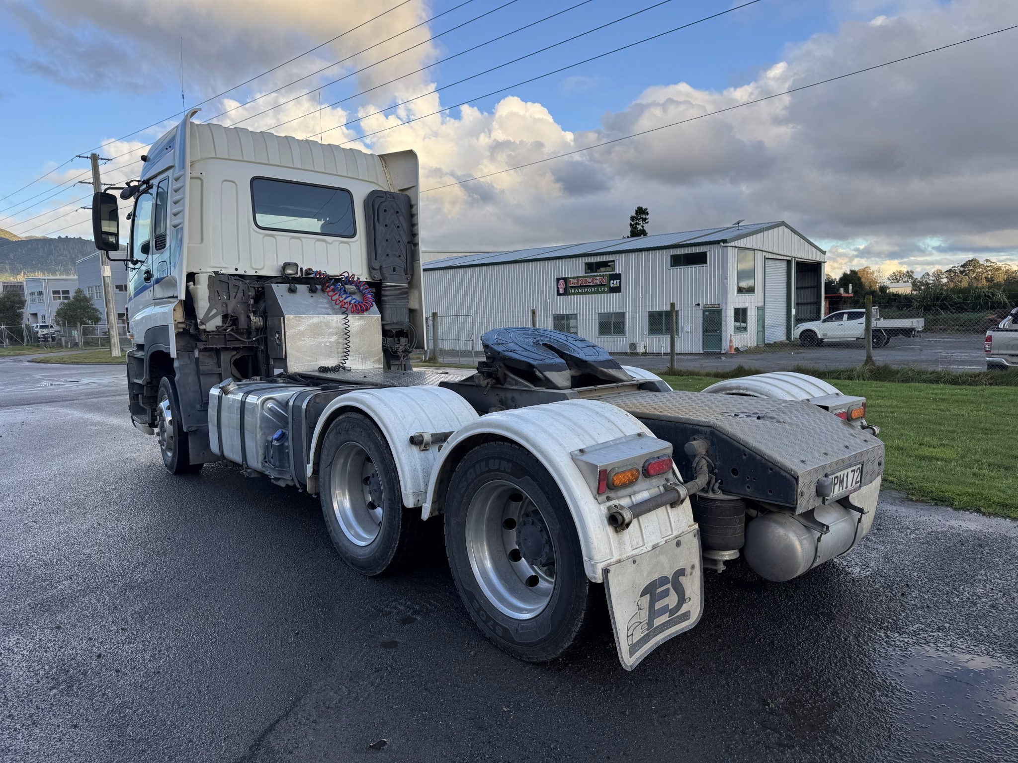 2016 Isuzu EXY530 Tractor Unit - Image 3