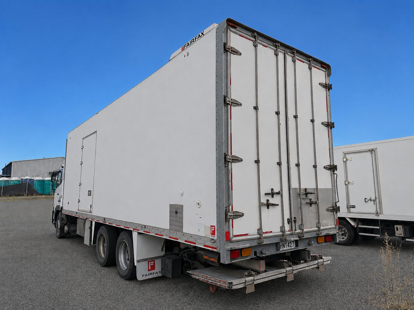 2014 UD GW26420 Hardsider - Image 4