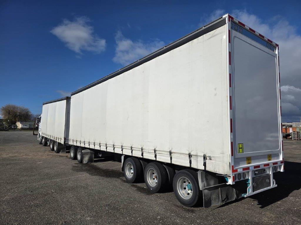 2016 Scania R620 Curtainsider Unit - Image 6